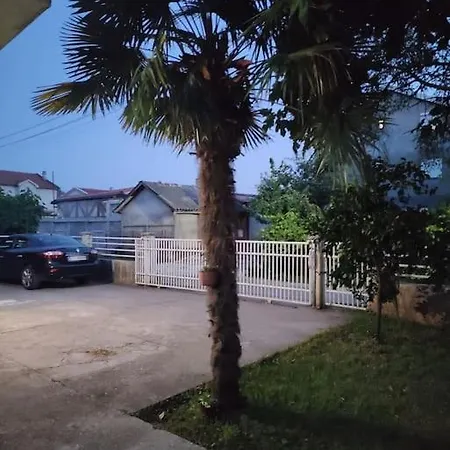 Urban Retreat Zagoric דירה